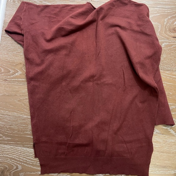 Dreamers oversized v-neck women’s sweater - Picture 2 of 3